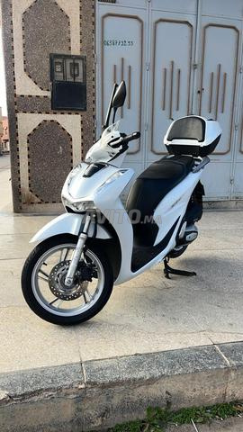 Sh 125 2021 douane 2024 jamais roulé au Maroc