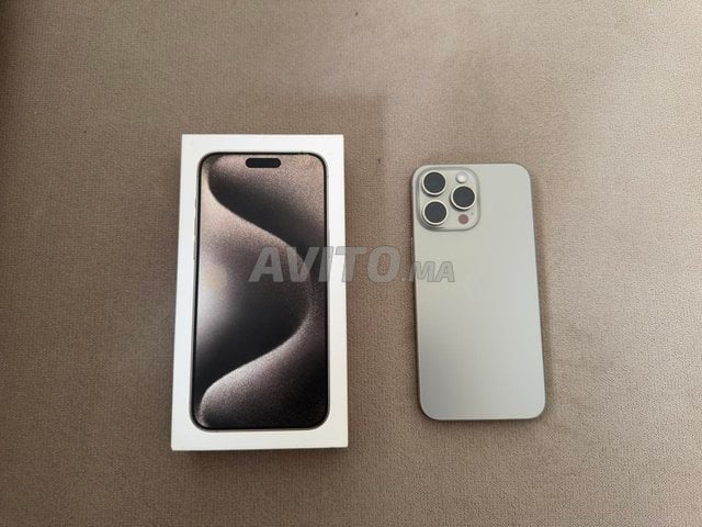 iPhone 15 pro Max 256 go 