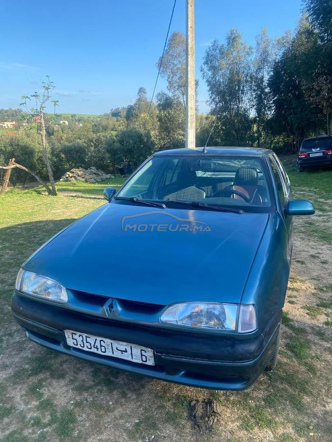 Renault 19 Essence Manuelle 1992 à Souk El Arbaa