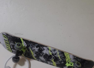 SKATEBOAR OXELO ORIGINALE DE FRANCE Très neuf