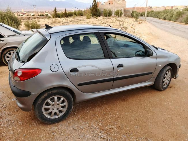 بيجو 206  في حالة جيدة للبيع 