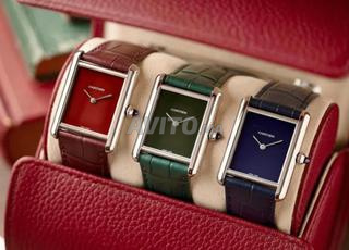 Montre Cartier a Bracelet Cuir CR5430