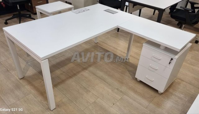 Bureau en blanc bois avec caisson qualité réf/02
