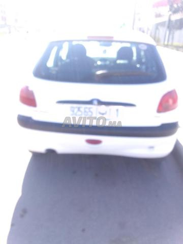 Peugeot 206 Essence Manuelle 2008 à Salé