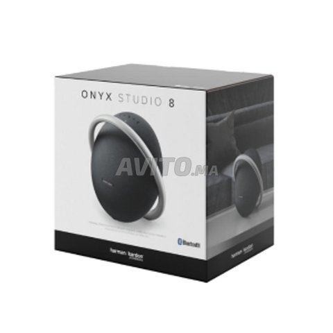 Harman Kardon Onyx Studio 8