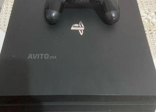 PS4 PRO 1024GB parfait etat