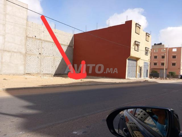 بقعة ذات واجهة واحدة قريبة من المرافق الضرورية