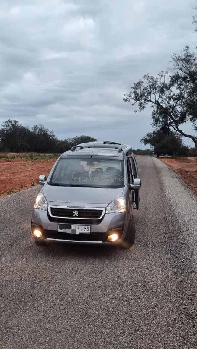 Peugeot Partner Diesel Manuelle 2019 à Kénitra