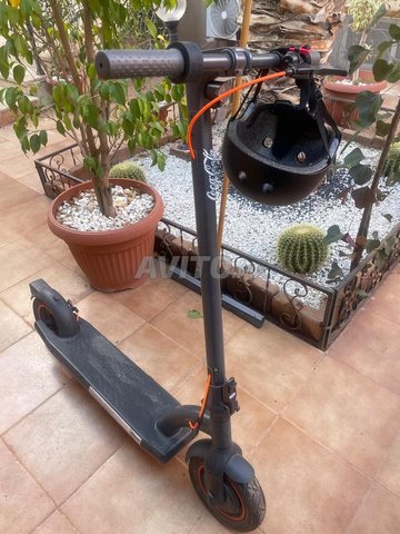 Trottinette éléctrique Navee N30 - très bon état