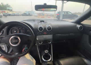 Audi TT Essence Manuelle 2000 à Kénitra