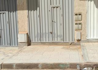 المحل تجاري 