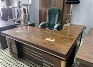 bureau élégant de qualité