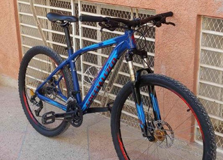 Vélo Specialized 650b VTT