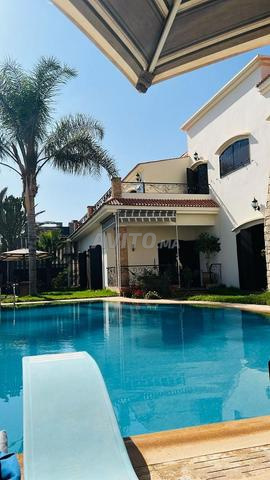 Villa meublé avec piscine à louer par nuitée 