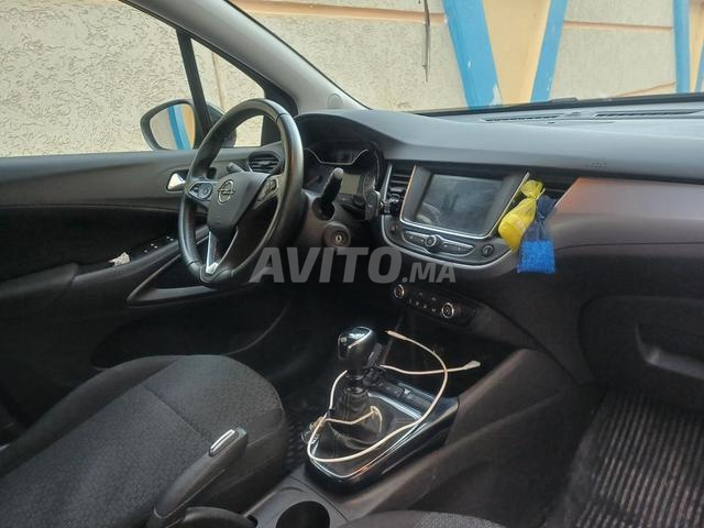 Vente opel crossland diesel 2023 comme neuf  - 2