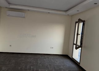 Plateau bureau à vendre