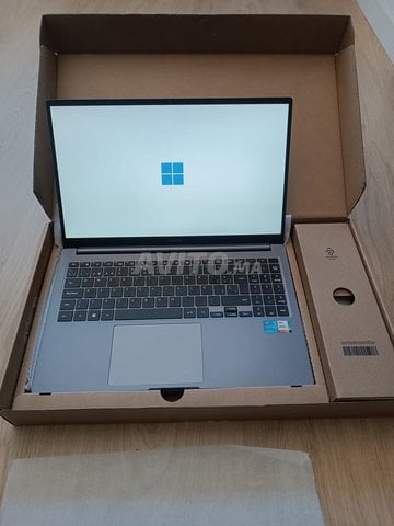 NEUF - SAMSUNG GALAXY BOOK 4 i5 13th 16/512GB
