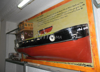 tableaux  maquettes  bateaux