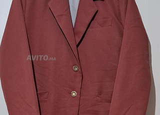 vêtements en très bon état 