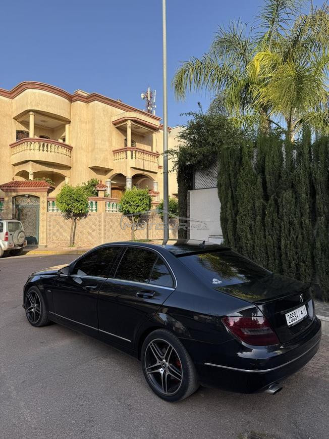 Mercedes-Benz 220 Diesel Automatique 2011