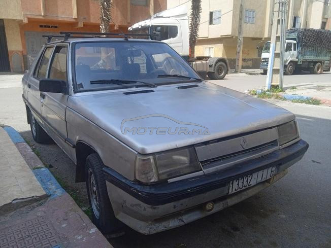 Renault R9 Diesel Manuelle 1989 à Bouznika