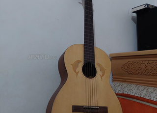 غيتار كلاسيكي جميل جدا