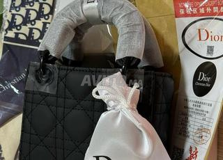Sac Lady Dior en Vrai Cuir CD3429