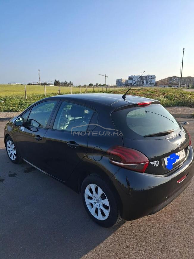 Peugeot 208 modèle 2015 kilométrage 172000