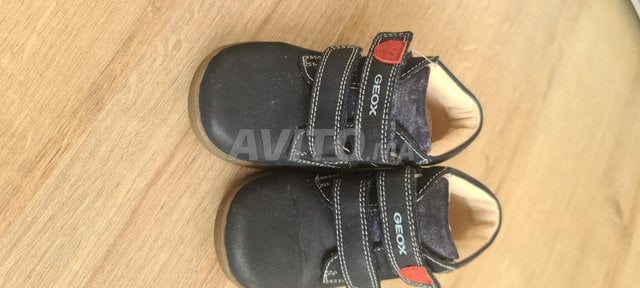 chaussures enfants peu utilisés marque 
