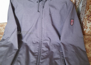 جاكيت من النوع الممتاز  