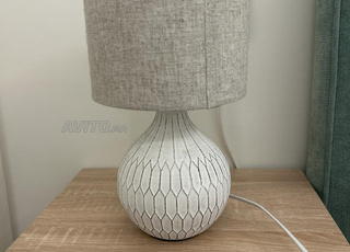 2 lampes de chevet blanches - état impeccable