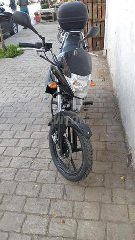 Moto Yamaha YBR 125 - 2