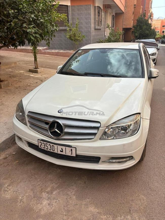 Mercedes-Benz 220 Diesel Manuelle 2010 à Marrakech