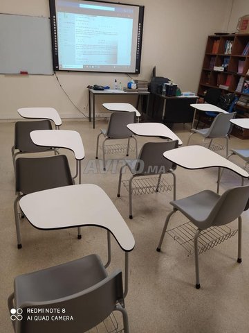 Mobilier scolaire en stock أثاث مدرسي عصري
