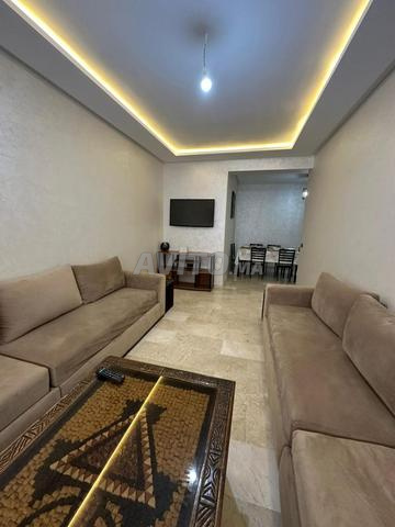 appartement propre acote la gar  - 2