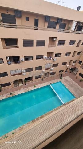 appartement propre acote la gar  - 2