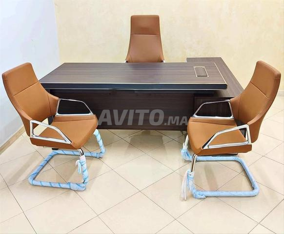 ***Un bureau qui allie prestige et confort 