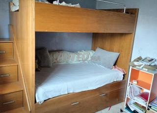 lit superposé pour 3 places avec escalier & bureau