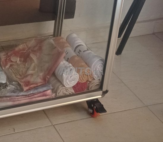 vitrine professionnelle en aluminium à vendre