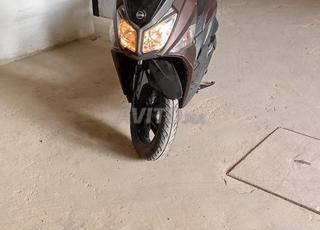 MOTO  SYM TYPE XCA301 GENRE MOTO CYCLE ASSENCE