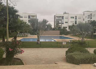 Appartement à louer 98 m² à Temara