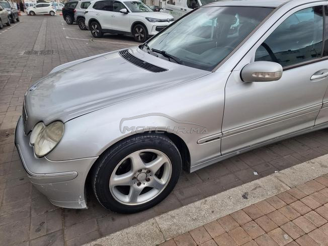Mercedes-Benz 220 Diesel Automatique 2003 à Agadir