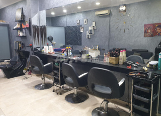  صالون حلاقة وتجميل مجهز بالكامل في أكادير 