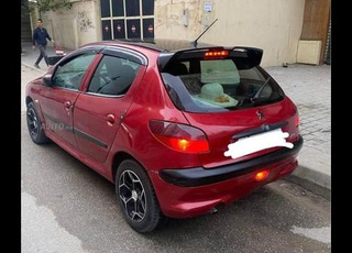 Peugeot 206 Essence Manuelle 2002 à Tanger