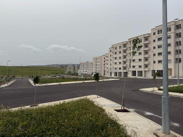 بقع أرضية للبيع مسلمة في تجزئة ملاك عيسى