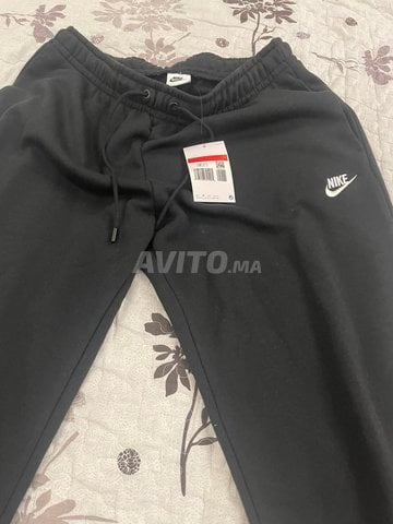 jogging femme neuf nike L