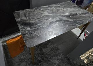 Table moderne a vendre