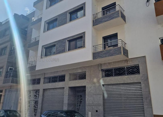 Magasins neuf à vendre 124m² a Salé