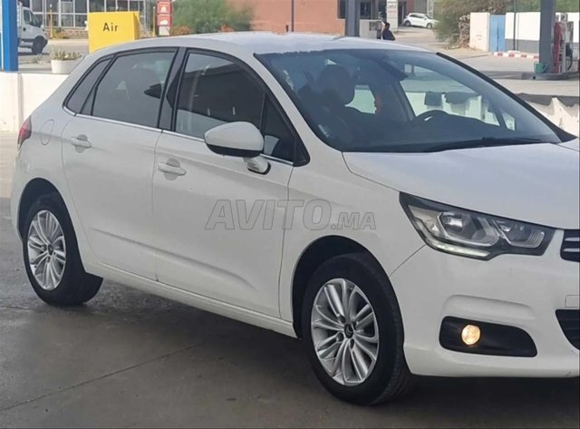 Citroen C4 Diesel Manuelle 2017 à Sidi Bou Othmane