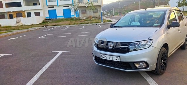 Dasia logan 2018 très Bon Etat (bla semsar )